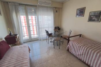 ALQUILER 24 MESES - MONOAMBIENTE -  A la calle ,  balcón saliente, vista al mar, equipado, calle Diagonal Alberdi al 2300, zona centro, mar del plata